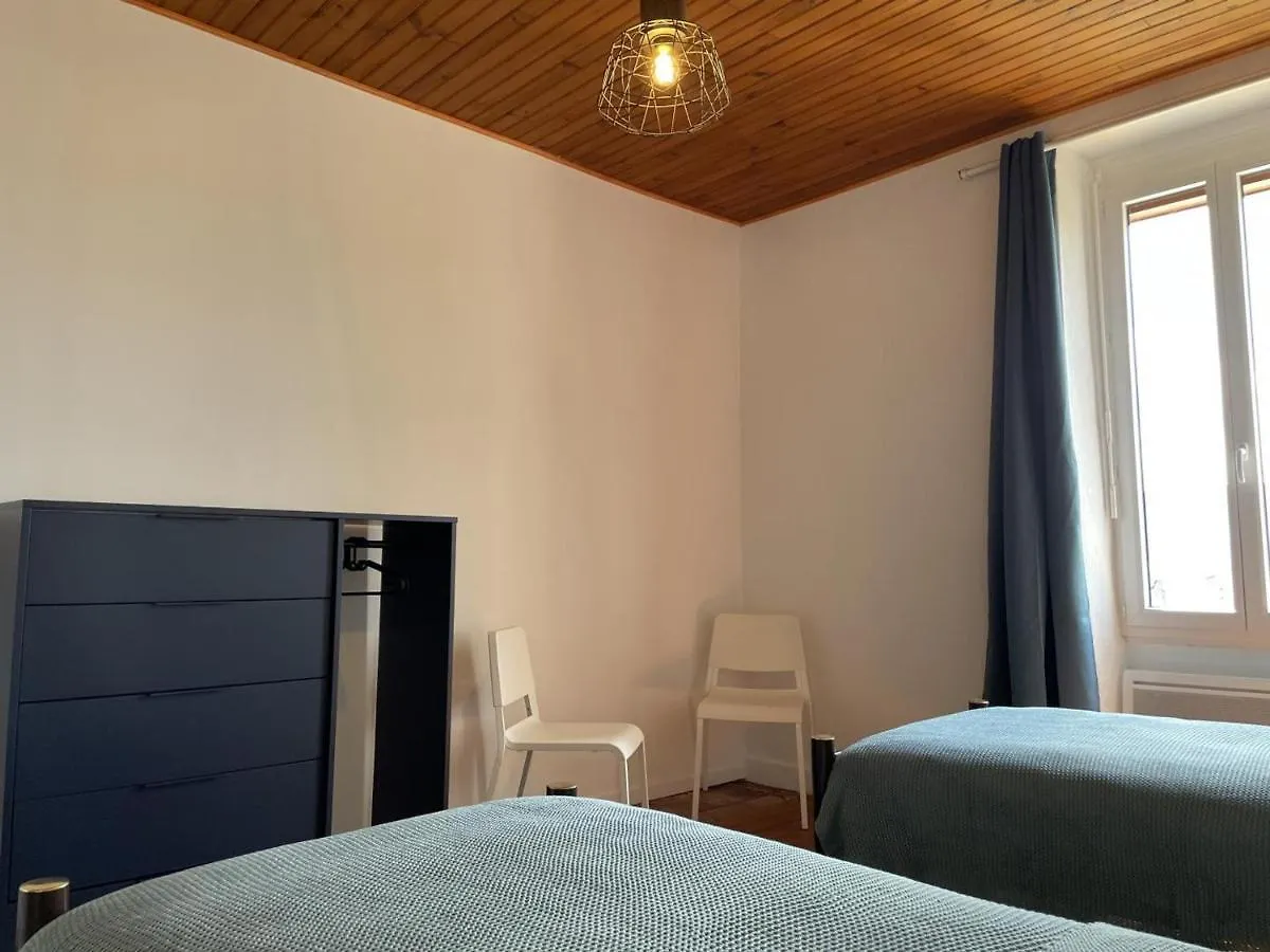 Holiday home Maison Renovee Avec Jardin, Bbq, Animaux Acceptes - Fr-1-489-341 La Chabanne